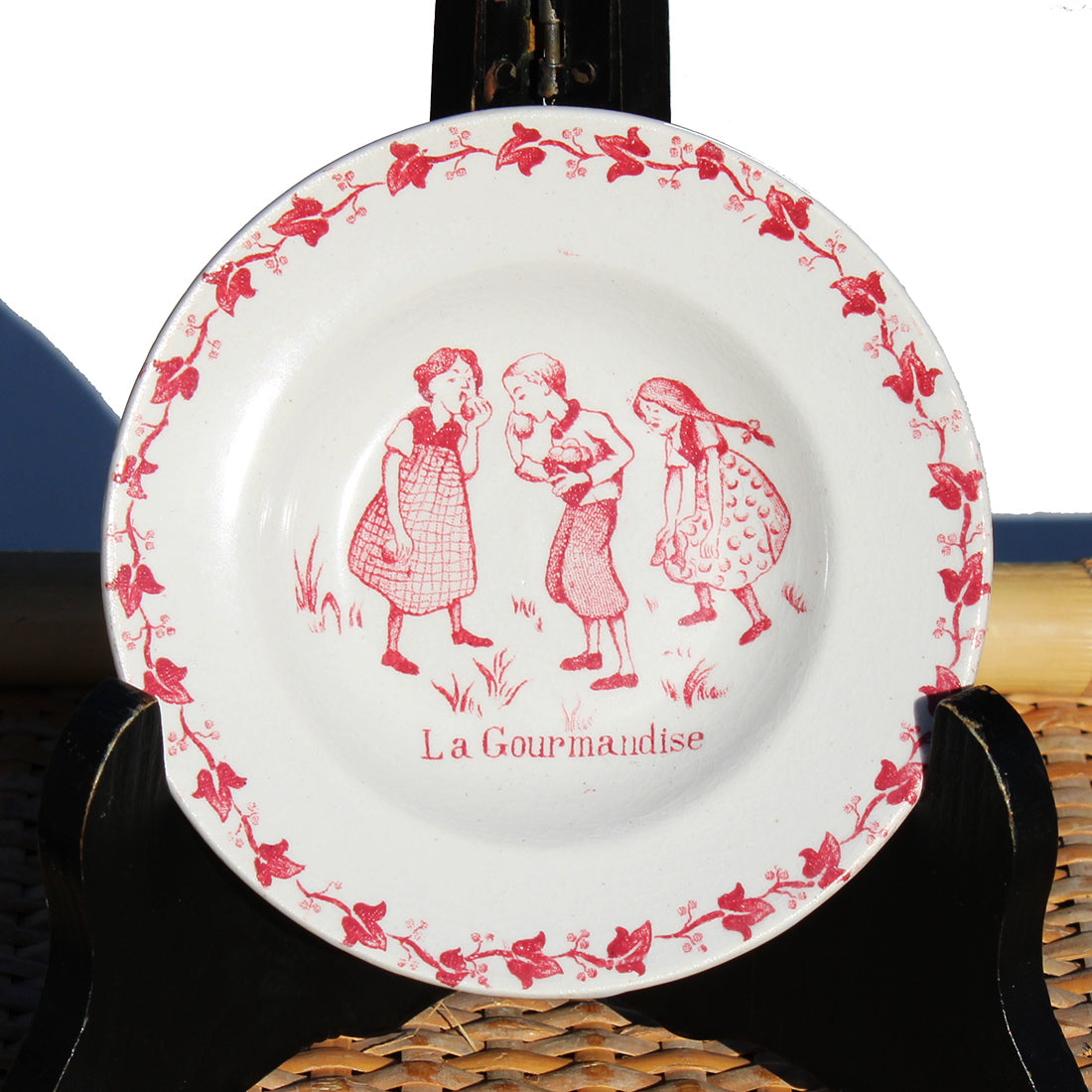 ANCIENNE PETITE ASSIETTE Porcelaine Limoges Decor Enfants EUR 25,00 - FR ANCIENNE PETITE ASSIETTE Porcelaine Limoges Decor Enfants EUR 25,00 - FR