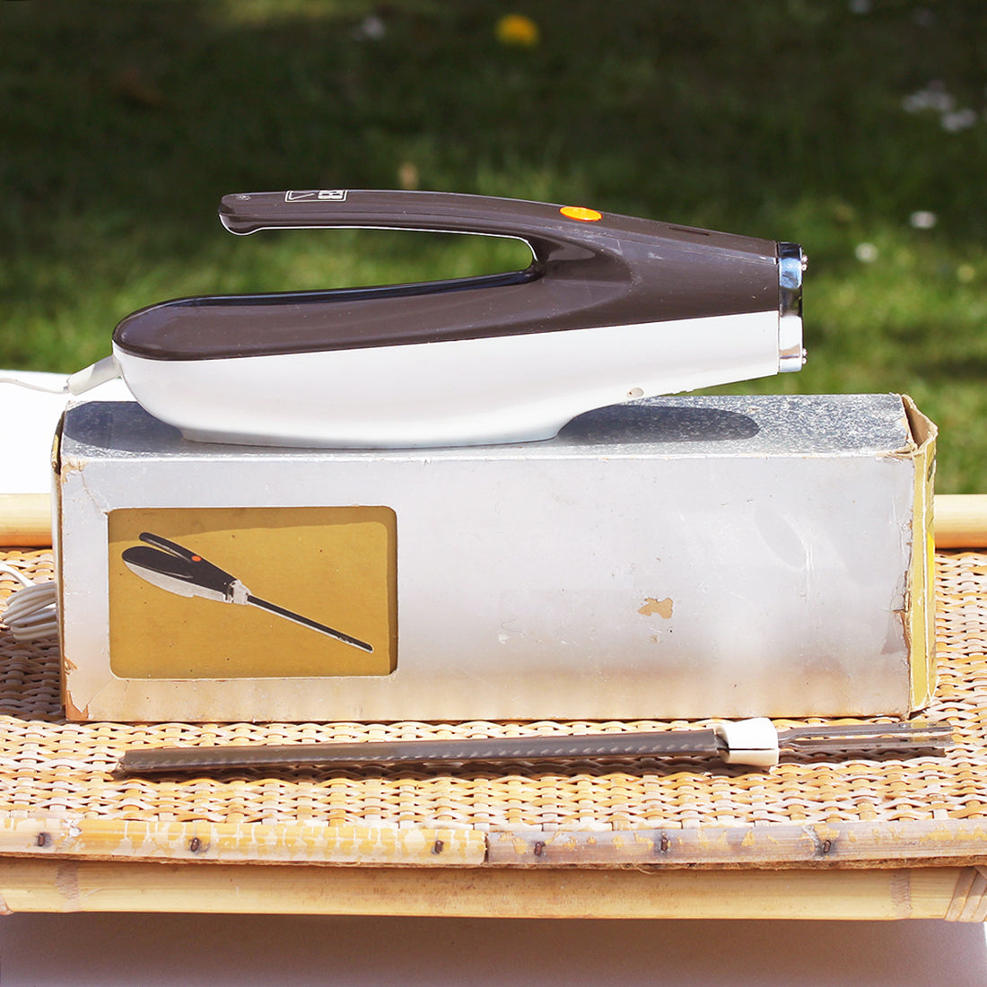 Couteau électrique marron & blanc vintage Seb type Pop 516 en boîte