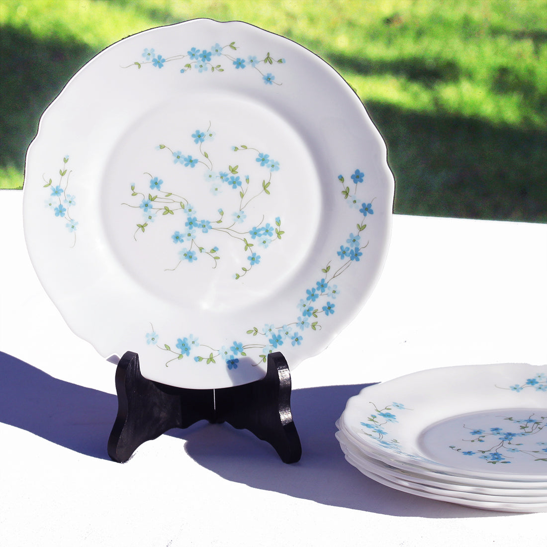 Grand Plat rond Arcopal Myosotis - Arts de la table Grand Plat rond Arcopal Myosotis - Arts de la table