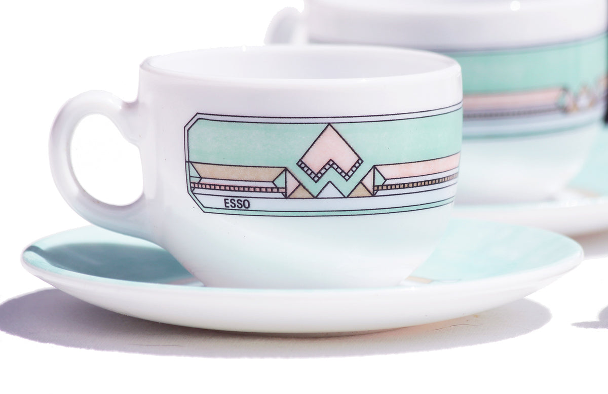 Tasses Et Soucoupes Octogonales Publicitaires Esso Arcoroc - Vintage - Lot Café Rétro