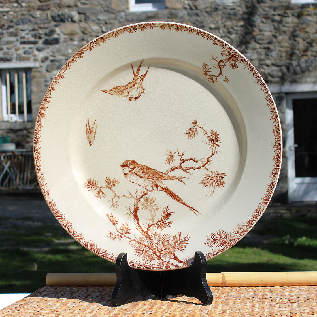 Ancien plat rond 32.5 cm en porcelaine opaque de Gien modèle Provençal, image size:1100x1100