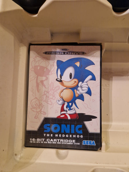 Console de jeu vintage en boîte Sega Megadrive I pack 2 manettes + Sonic 1
