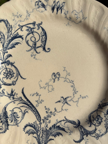 Assiette plate ancienne faïence de Gien – Modèle Rinceaux