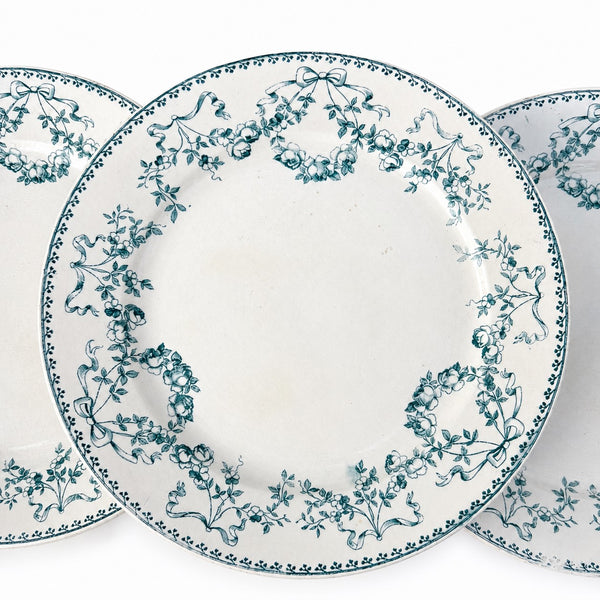 Lot de 3 assiettes plates en faïence Sarreguemines U&C « Mozart » à décor floral bleu