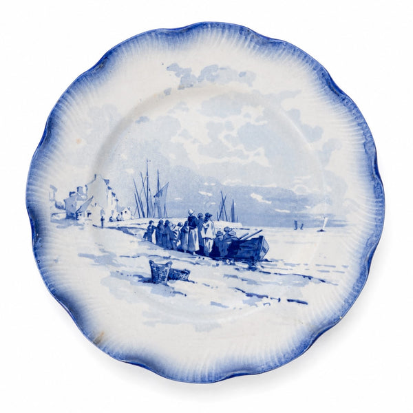 Assiette plate ancienne en faïence de Sarreguemines modèle Marines (1890-1918)