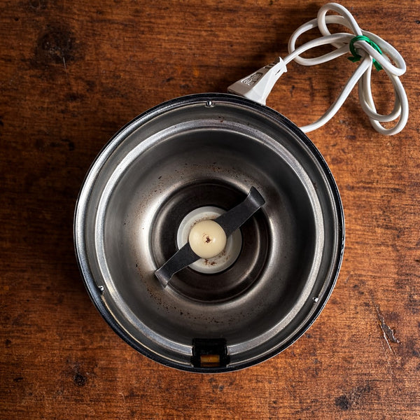 Moulin à café électrique SEB Type 8115 – Acier chromé – Grande capacité 85 g – Avec boîte