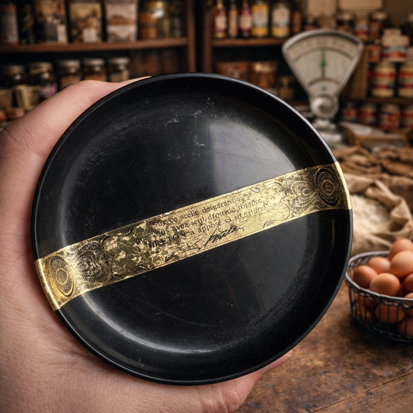 Bocal ancien d’épicerie L. Breton – Verre moulé trois faces avec couvercle noir