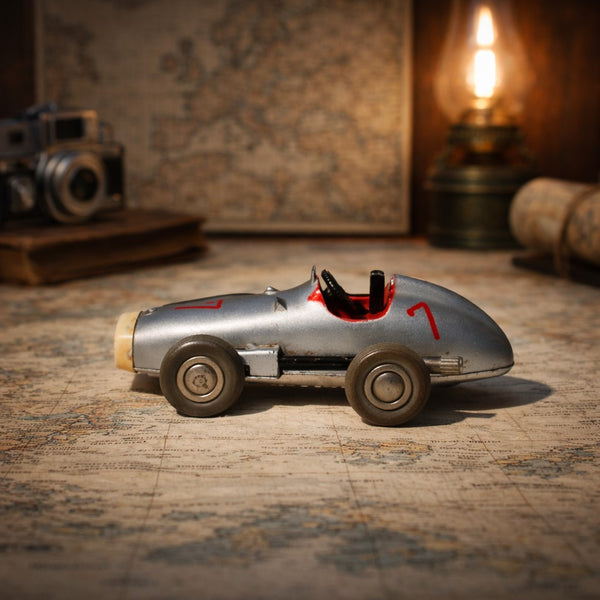 Voiture de course mécanique type Mercedes Schuco Micro Racer 1043 n° 7 – Western Germany – En état de fonctionnement