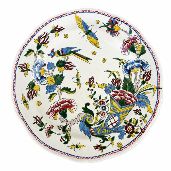Assiette ancienne en faïence de Gien modèle Corne d'abondance à décor polychrome aux oiseaux, fleurs et papillons