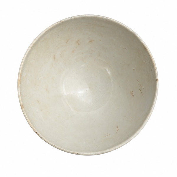 Ancien grand bol à soupe en faïence blanche émaillée sur piédouche – Style bistrot ou campagne française