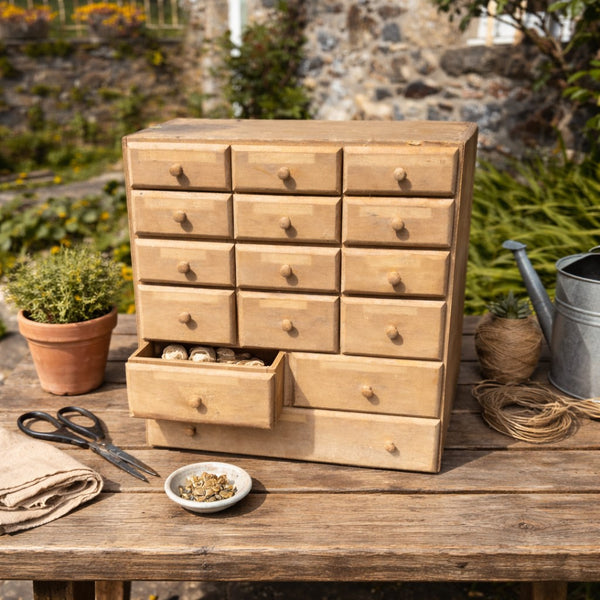 Layette d’horloger / mercerie vintage en bois et contreplaqué – meuble de métier à tiroirs