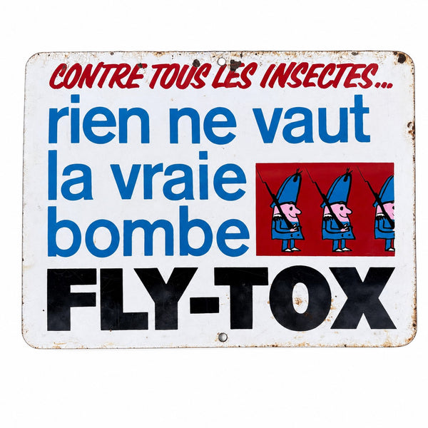Plaque publicitaire ancienne en tôle lithographiée Fly-Tox – « Rien ne vaut la vraie bombe »
