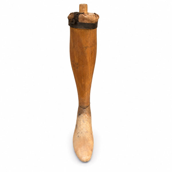 Ancienne prothèse tibiale – jambe en bois, pièce de cabinet de curiosités