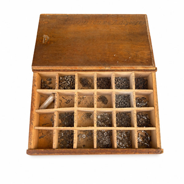 Ancienne boîte layette d’horloger en bois à compartiments – pièces d’horlogerie