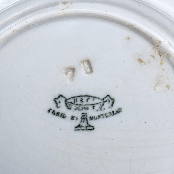 Lot de 3 anciennes assiettes à dessert Creil et Montereau en faïence blanche – 18 cm