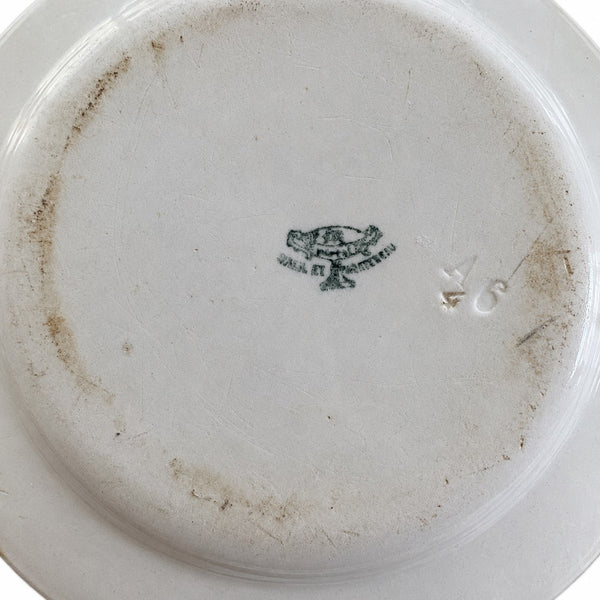 Assiette ancienne en faïence blanche épaisse Ø 20,5 cm – Creil et Montereau, fin XIXe siècle