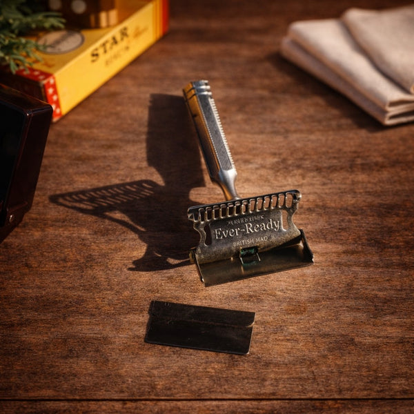 Rasoir de sûreté Star Cadet – Écrin n° 840 – Boîte d’origine – British Made