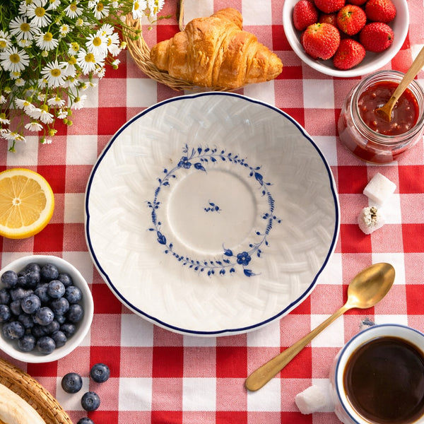 Sous-tasse / soucoupe en porcelaine – Bernardaud Limoges “Hortense”