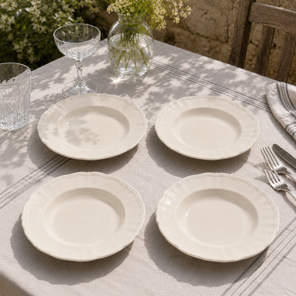 Lot de 4 assiettes creuses anciennes Sarreguemines en faïence ivoire Ø 25 cm à bord chantourné
