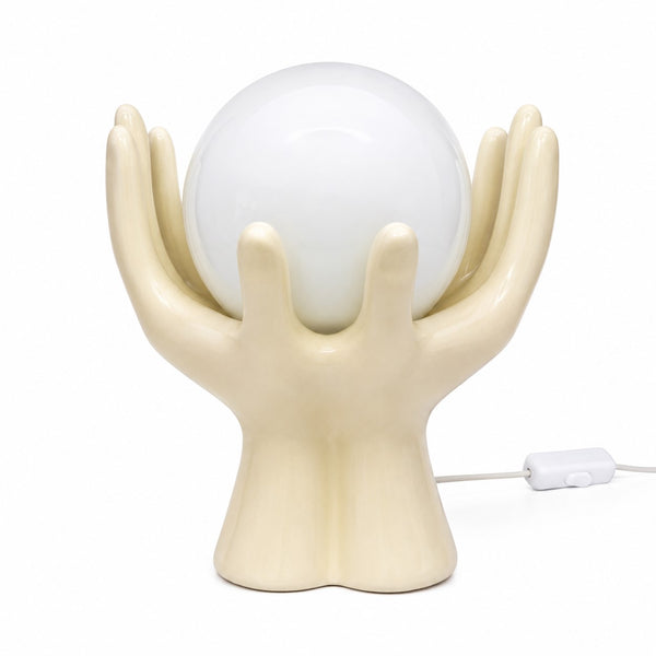 Lampe vintage ivoire en céramique en forme de mains – globe opalin blanc