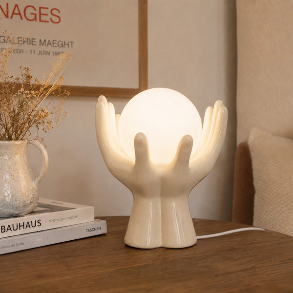Lampe vintage ivoire en céramique en forme de mains – globe opalin blanc