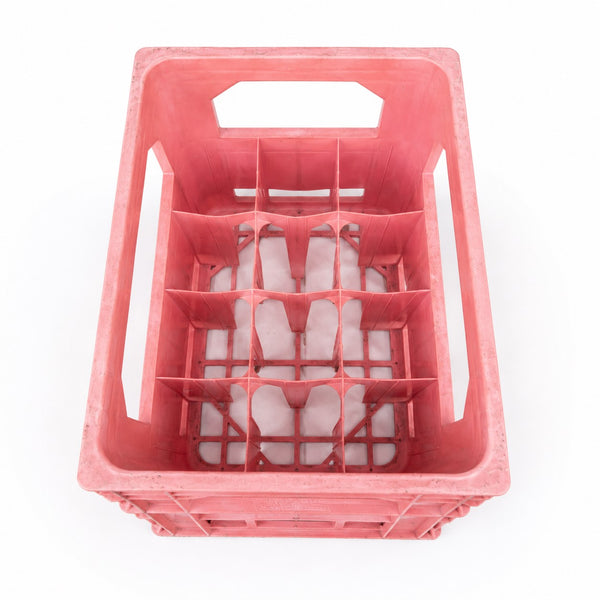 Casier à bouteilles publicitaire Evian en plastique rose 12 litres de 1969