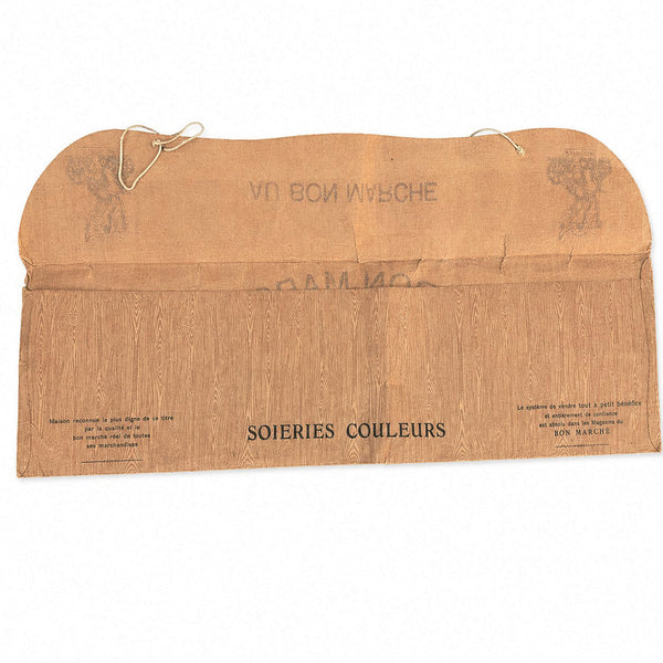 Pochette de transport en papier cartonné Au Bon Marché – Comptoir des Soieries Couleurs