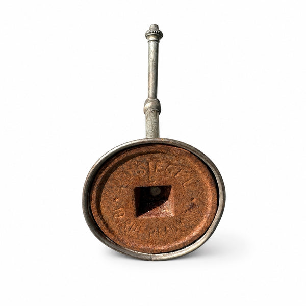 Ancien présentoir de vitrine Siegel en métal argenté pour bijoux ou petits objets