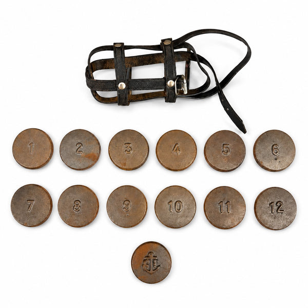 Jeu de palets bretons ancien CF Camion Frères – 12 palets numérotés et palet maître