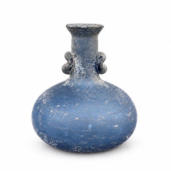 Ancien vase ou flacon en verre bleu soufflé à anses appliquées, de type Murano – H. 14 cm