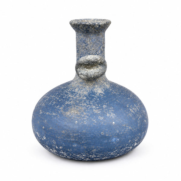 Ancien vase ou flacon en verre bleu soufflé à anses appliquées, de type Murano – H. 14 cm