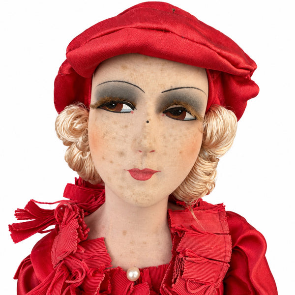 Poupée de boudoir ancienne des années 1920-1930, robe en satin de soie rouge