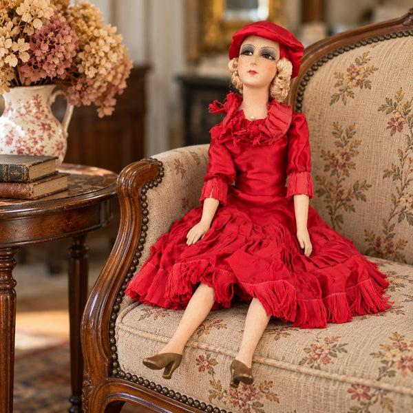 Poupée de boudoir ancienne des années 1920-1930, robe en satin de soie rouge