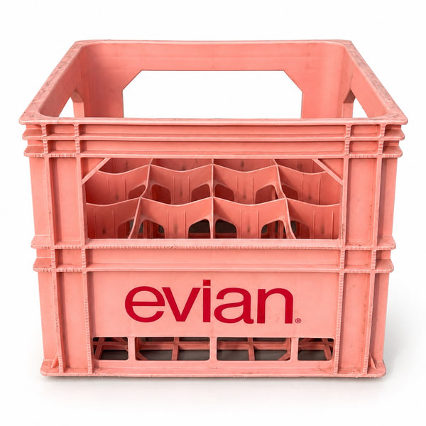 Casier / caisse à bouteilles ancien Evian en plastique rose