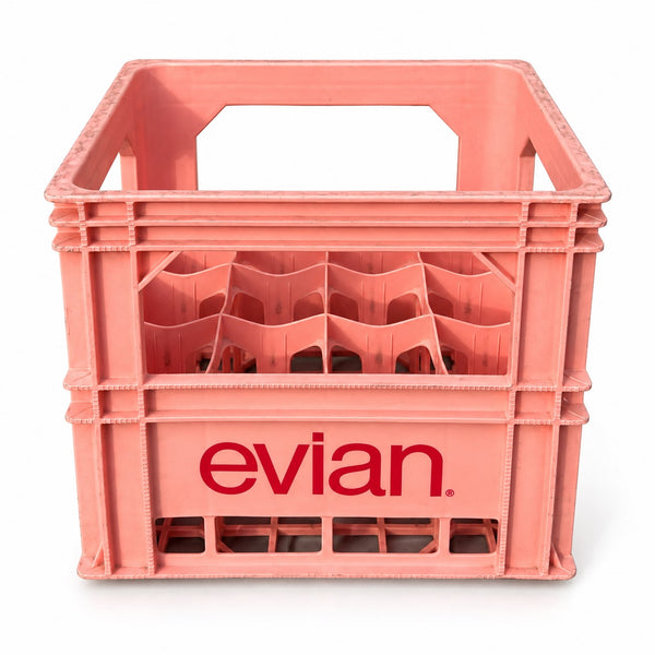 Casier / caisse à bouteilles ancien Evian en plastique rose