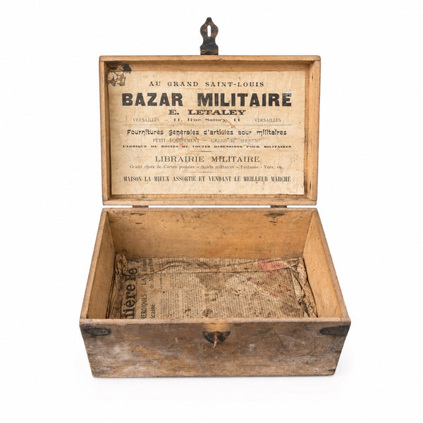 Coffret ancien en bois « Bazar Militaire – E. Letaley » à Versailles – 28 cm x 19 cm x 14 cm