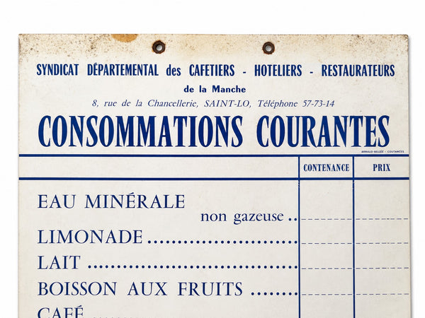 Planche cartonnée des prix “CONSOMMATIONS COURANTES” – Syndicat des Cafetiers (Manche)
