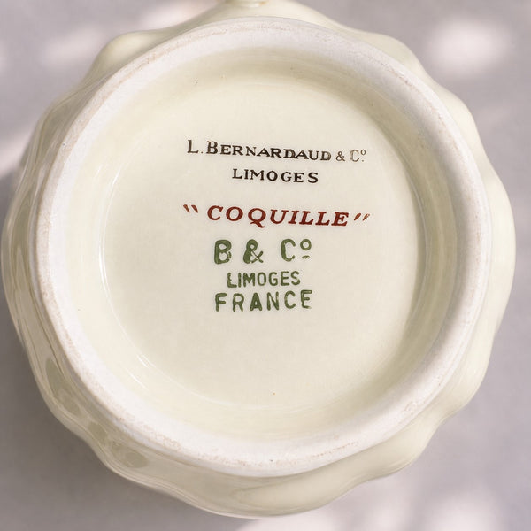 Pot à lait en porcelaine de Limoges L. Bernardaud & Co – Modèle Coquille