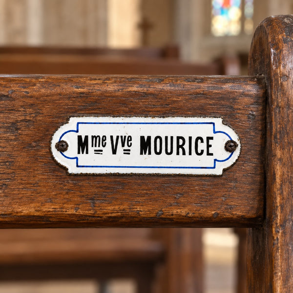 Petite plaque émaillée ancienne de banc d’église « Mme Vve MOURICE » — 6 cm × 1,9 cm