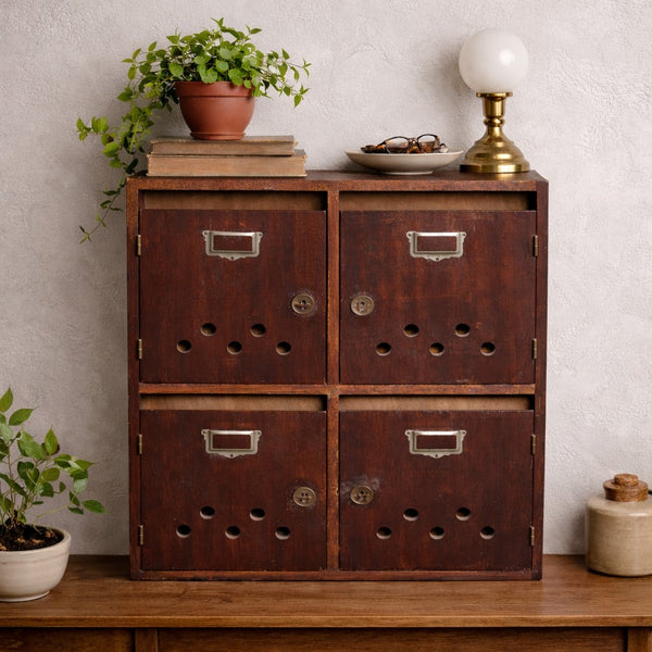 Bloc boîtes aux lettres ancien d'immeuble – 4 compartiments en bois