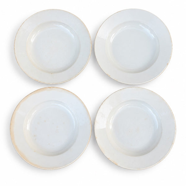 Lot de 4 assiettes creuses anciennes blanches en faïence de Creil et Montereau – XIXe siècle