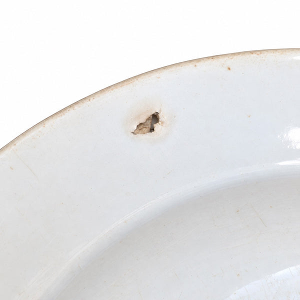 Lot de 4 assiettes creuses anciennes blanches en faïence de Creil et Montereau – XIXe siècle