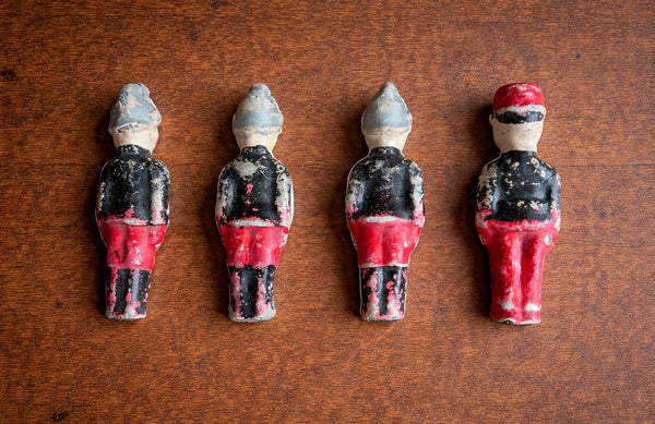 Lot de 12 soldats anciens Bon-Dufour – figurines en composition – France vers 1900