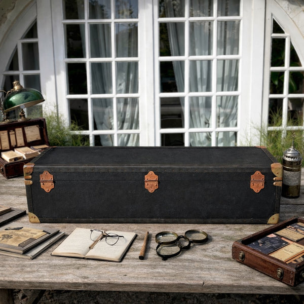Malle ancienne de représentant Malles Doyon – valise noire de commerce