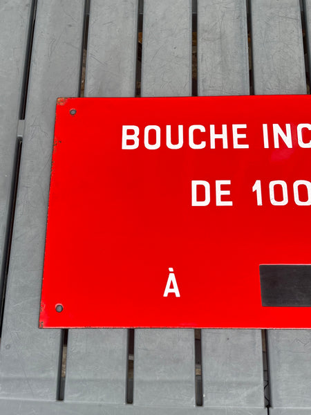 Plaque émaillée ancienne « Bouche incendie de 100 mm à ... » – 48 cm x 27 cm