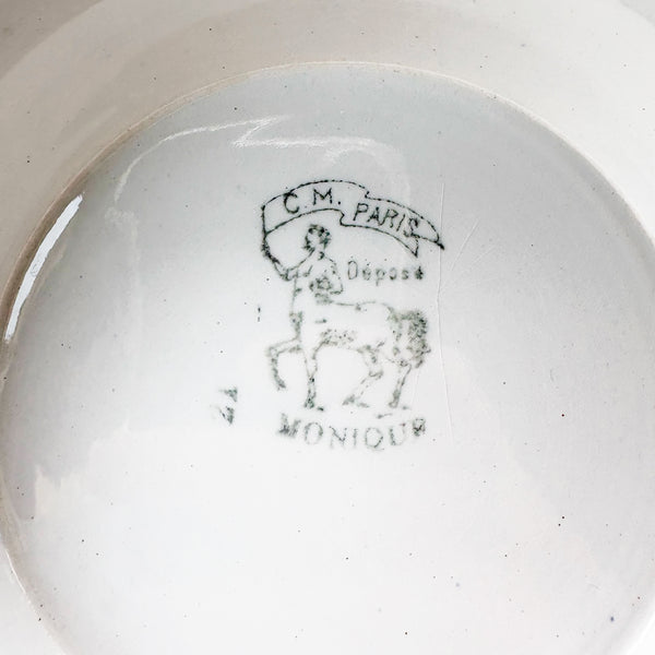 Assiette montée en faïence – modèle “Monique” – C.M. Paris – décor bleu