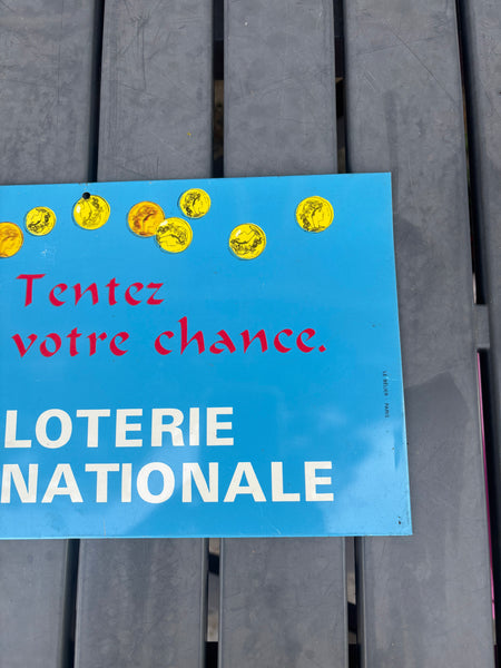 Plaque publicitaire ancienne en tôle lithographiée « Tentez votre chance – Loterie Nationale »
