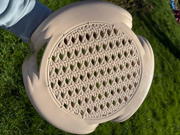 Tabouret vintage Stamp beige – Design Henry Massonnet – Made in France