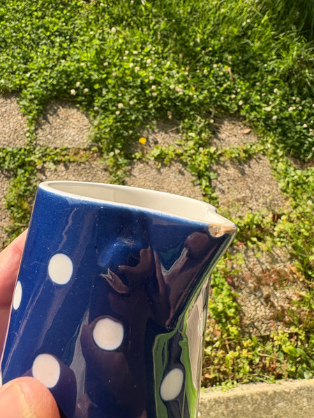 Ancien pichet / pot à lait 13 cm / Sarreguemines / Digoin modèle Confettis pois blancs / coloris marine