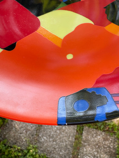 Assiette plate vintage par Roland Bierge ( 1922 / 1991 ) / Centenaire de la Mutuelle des Pharmaciens